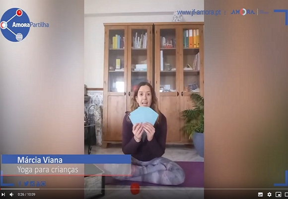 Yoga para crianças com Márcia Viana