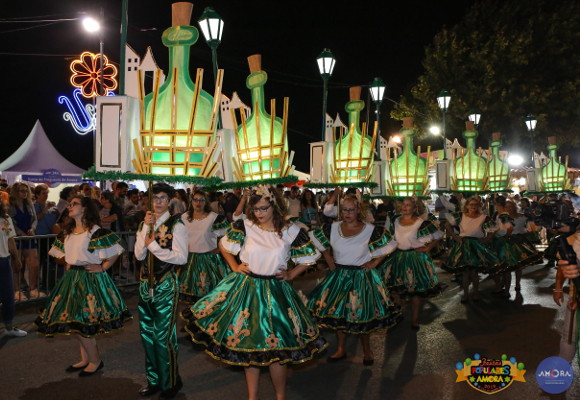 Ritmo quente nas Festas de Amora