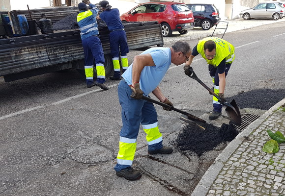 Ação do Seixal Limpo na zona da Cruz de Pau