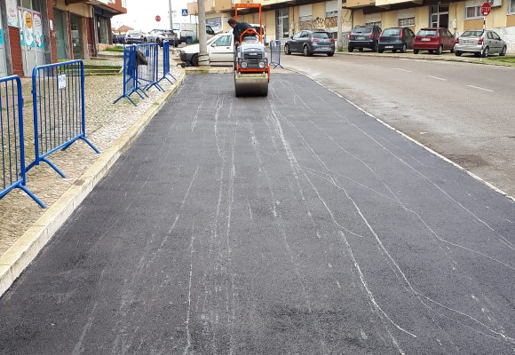 Rua Rafael Bordalo Pinheiro: mais e melhor estacionamento